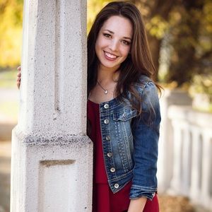 Meet your Posher, Janelle